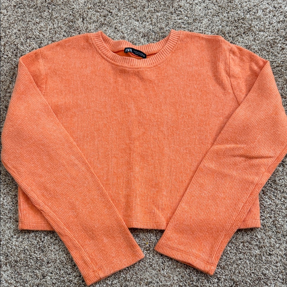 Zara Women's Orange Ribbed Sweater